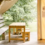 Un Eco-Camping En Vendee Кемпинг