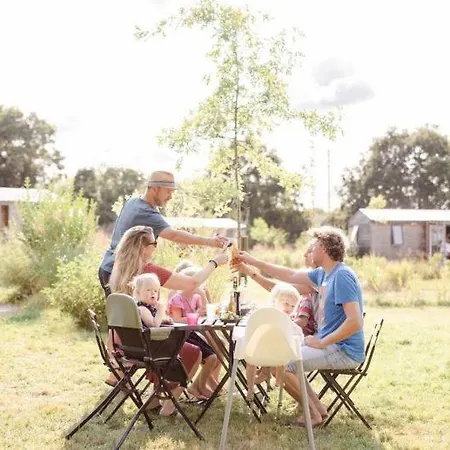 Κάμπινγκ Un Eco-Domaine En Vendee Chauché