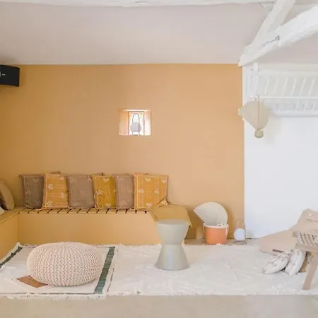 Un Eco-Domaine En Vendee 4* Chauché