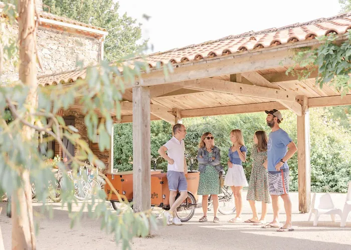 Un Eco-camping En Vendee 4* Chauché