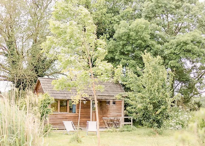 Un Eco-camping En Vendee אתר קמפינג 4*